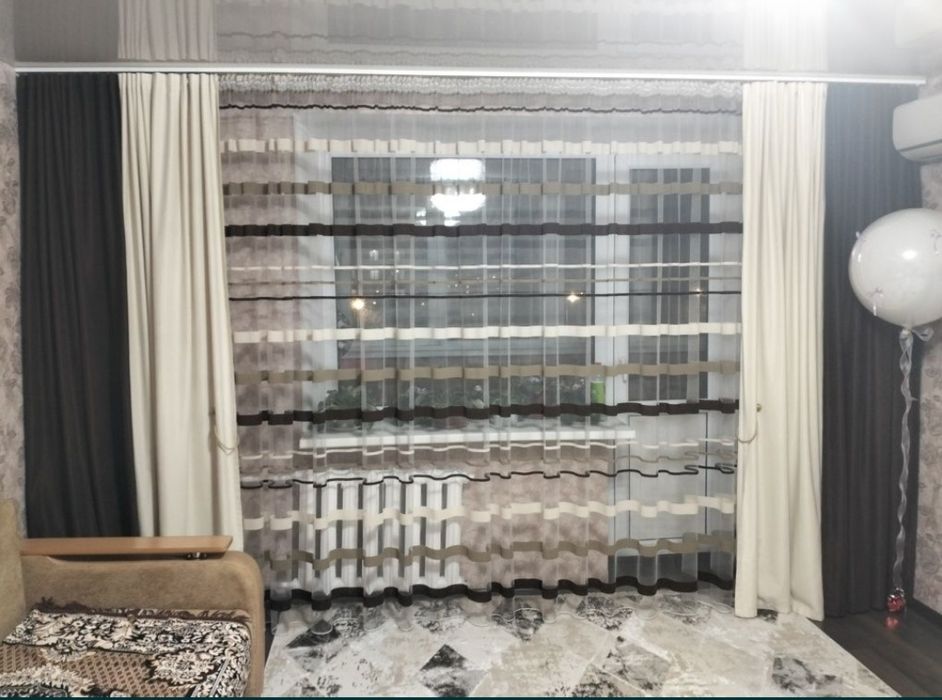 Продам шторы с тюлями