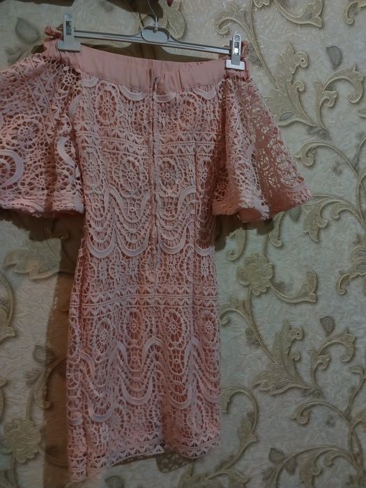 Продаётся вечерние платья