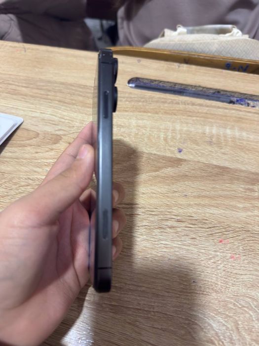 Iphona xr 14 pro korpusda