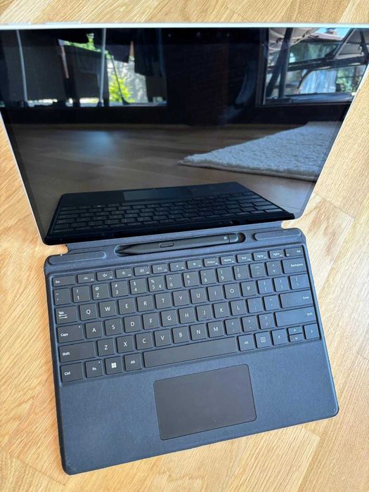 Tableta Microsoft Surface Pro 9, 16GB, Platinum cu tastatura originală Signature și Surface Pen