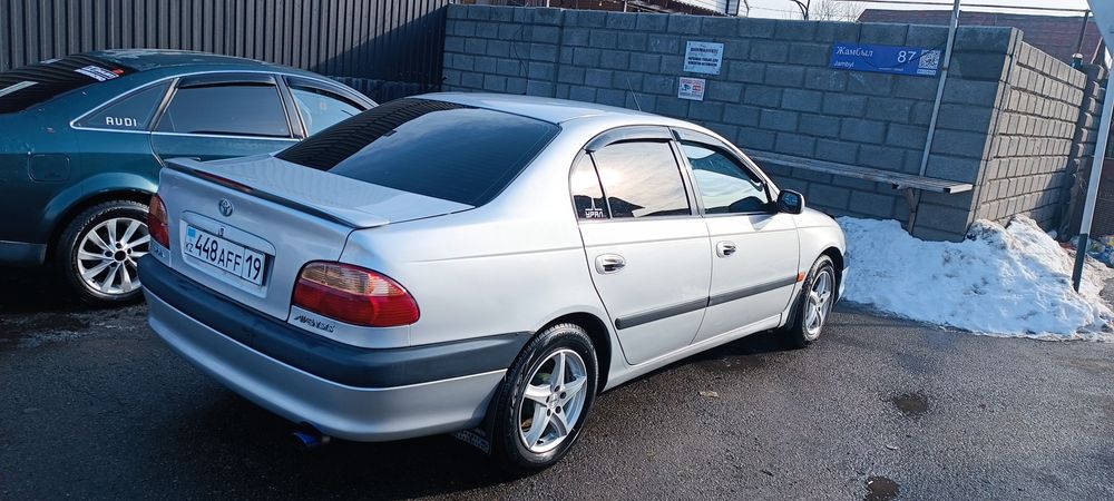 Продам Toyota Avensis