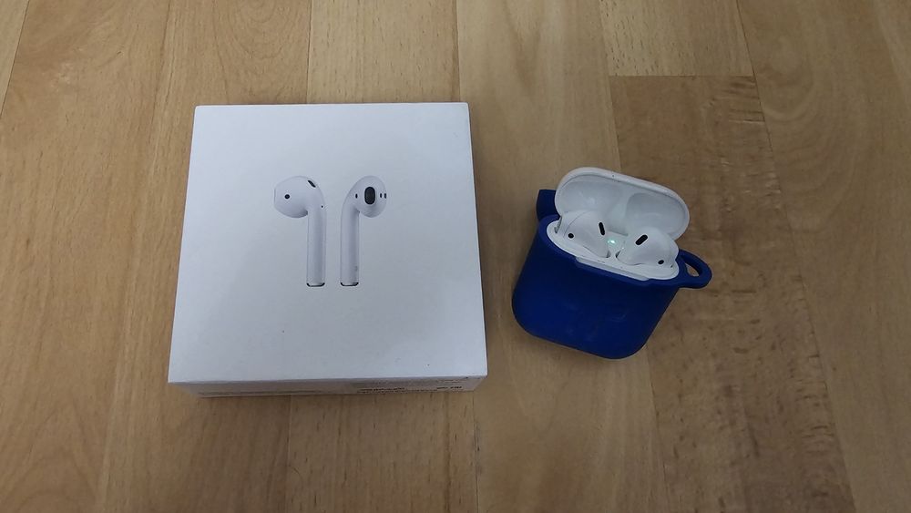 Apple Airpods 1 gen (Оригинал)