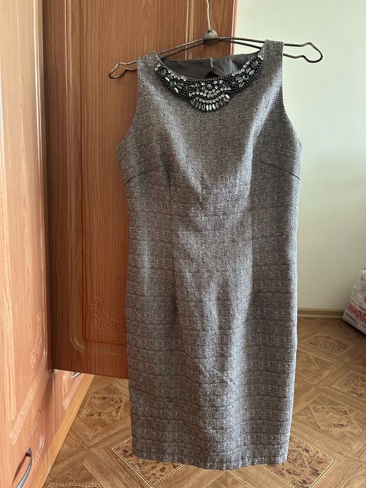 Продам платье 40-42 рр