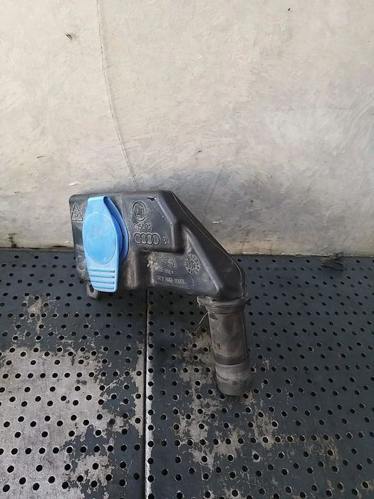 Gat umplere vas spalator parbriz audi a5 8t 8t2955463b