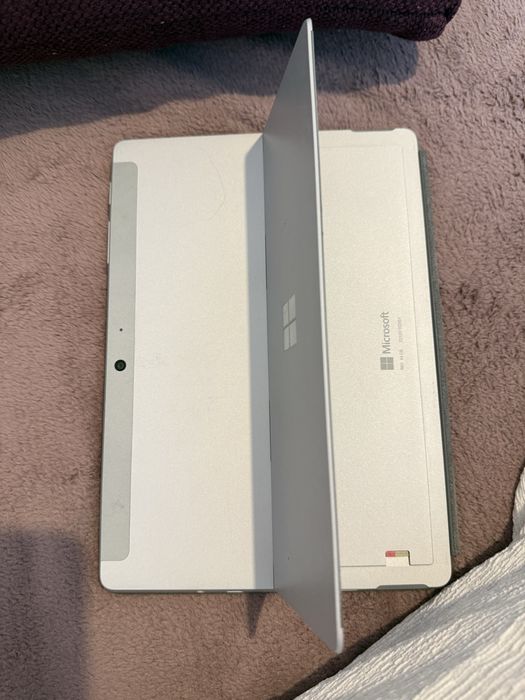 Microsoft Surface Go 2 + tastatura + husa + cutie