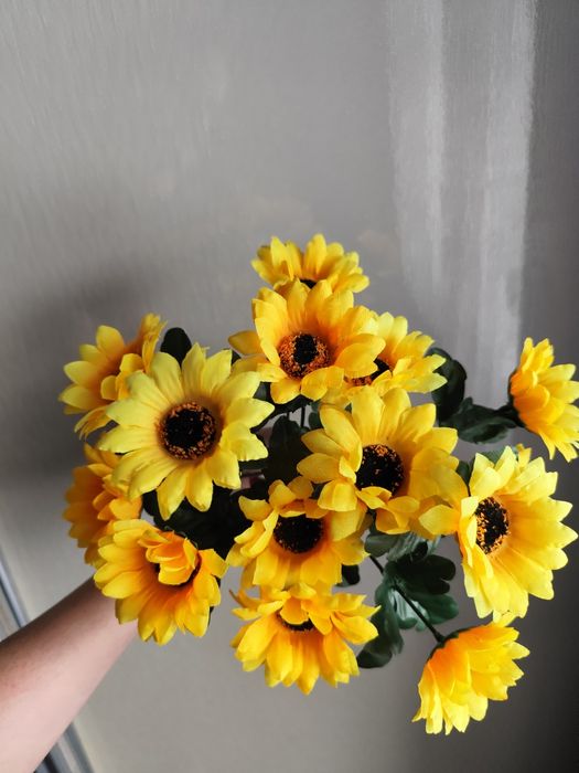 Цветы на кладбище