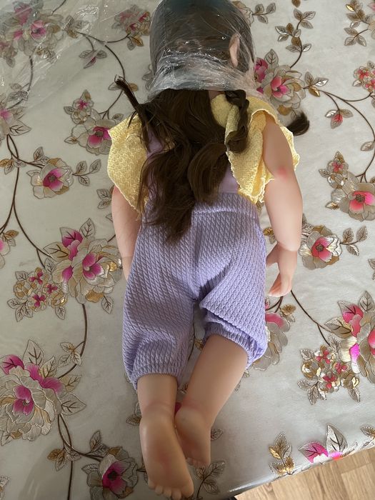 Кукла новая красивая