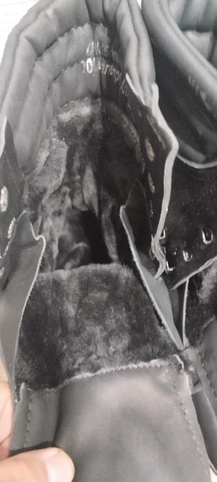 Продам черные зимние берцы