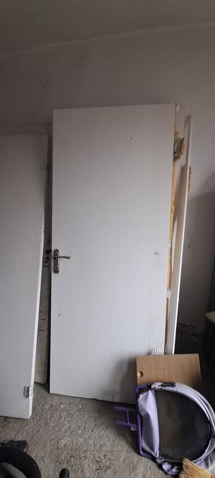 Есть двери по 5000тс тенге