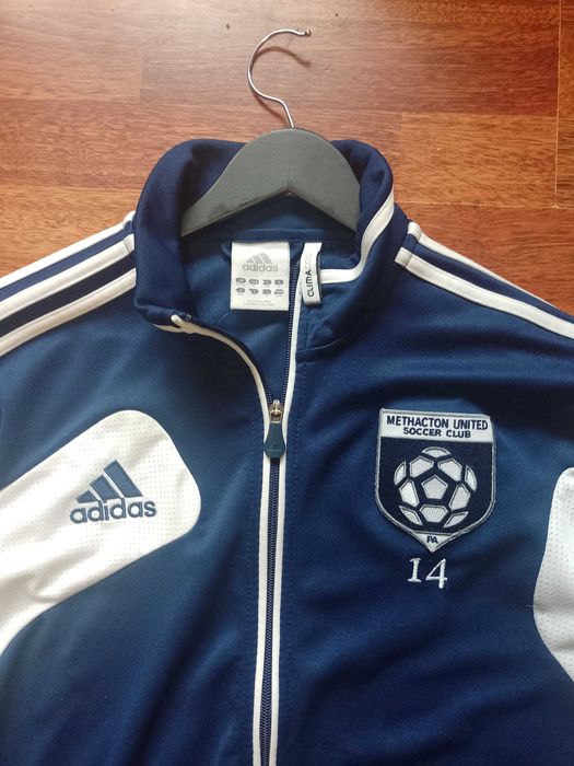 Оригинално горнище ADIDAS,с цип