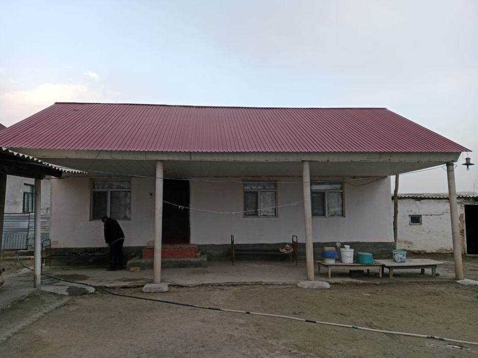 Үй және времянкасымен сатылады