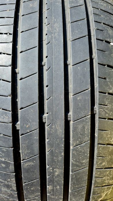 Bridgestone Alenza 235/50/20
