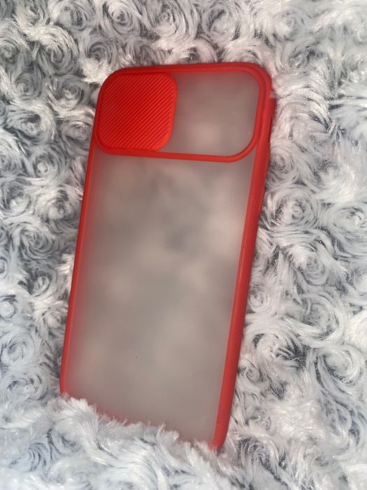 Калъфи за iPhone 11