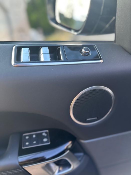 Vand Range rover sport sau schimb cu plug in hybrid sau full electric