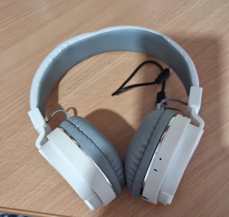 Беспроводные наушники