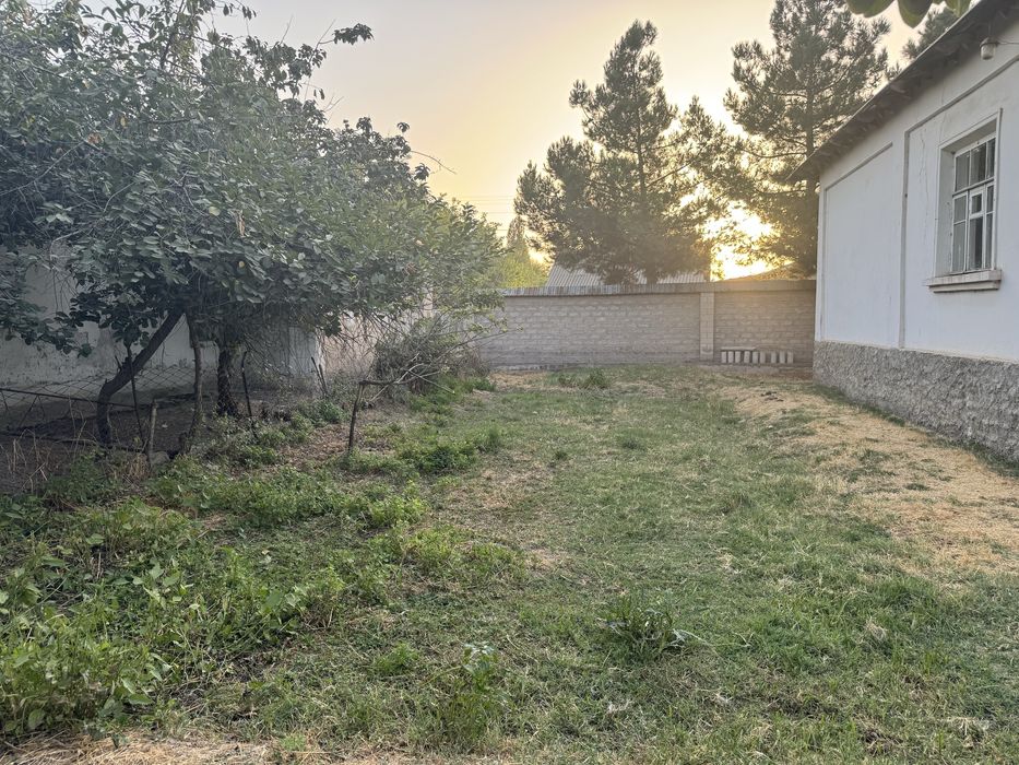 Урта чирчик  Таракийот МФЙ С. Полатов кочаси 152 уй