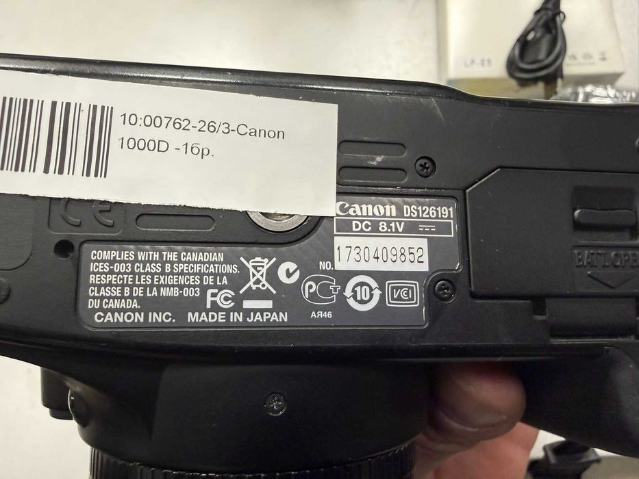 Фотоапарат Canon 1000D