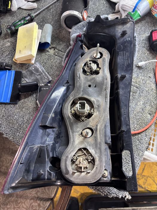 Фара Toyota 4Runner 215