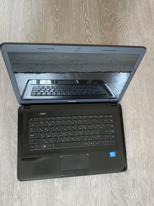 Ноутбук hp Compaq Presario CQ58