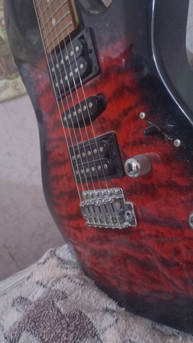 Электрогитара Ibanez