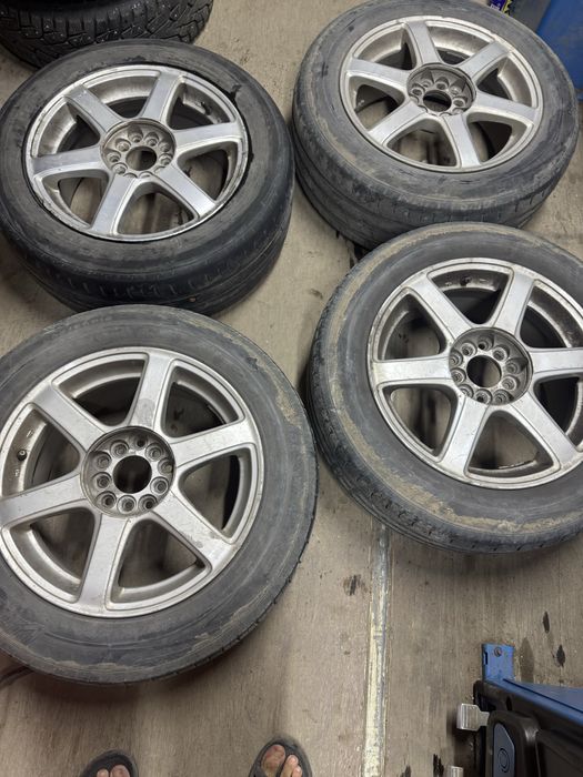 Продам диски с шинами