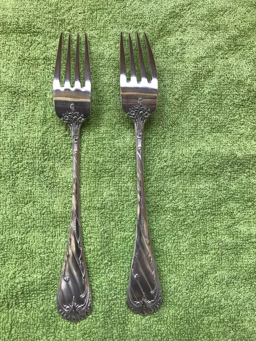 Продам вилки серебро