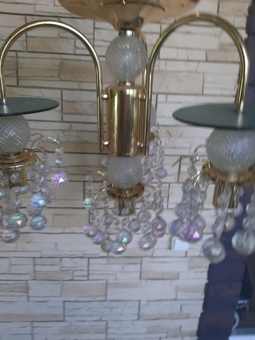 Люстры, плафоны недорого.