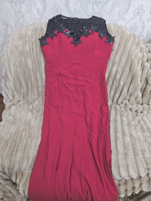 Женское пальто, дубленка, вечернее длиной платье, медовая жилетка