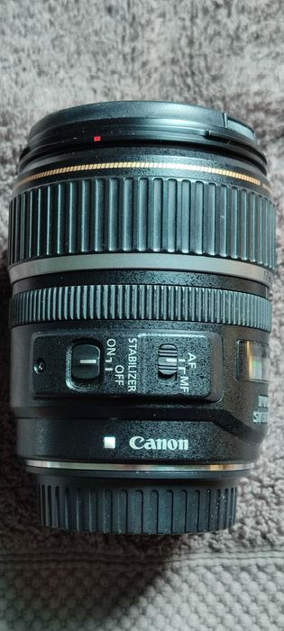 Объектив Canon EF-S 17-85