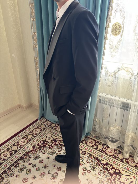 Продам смокинг тройка