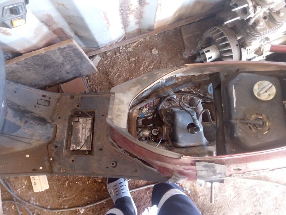 Скутер 50 кубов,продаю