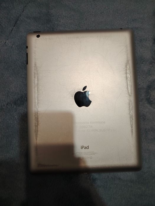 2 tablete ipad 4