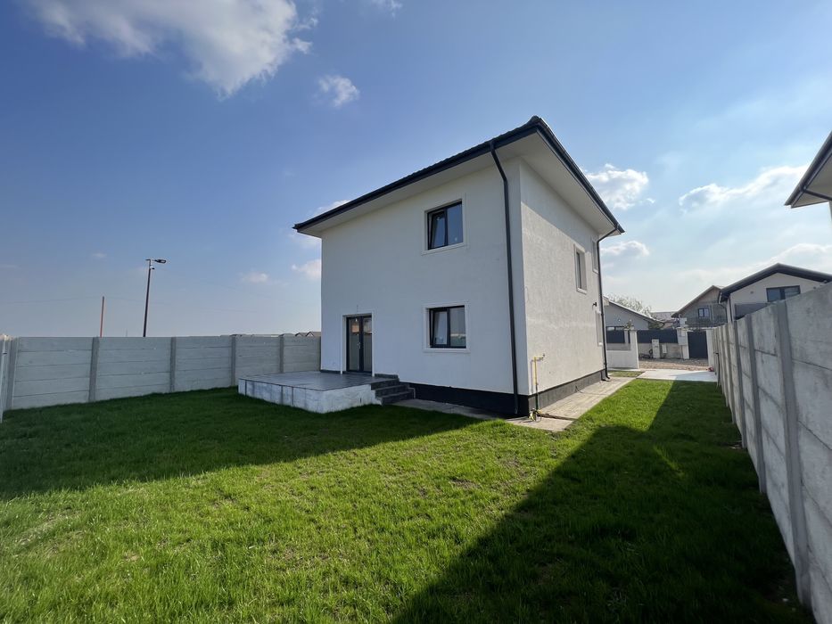 Casa de vanzare,oras Pantelimon,Teren 325mp,gaze,curent,apa potabila