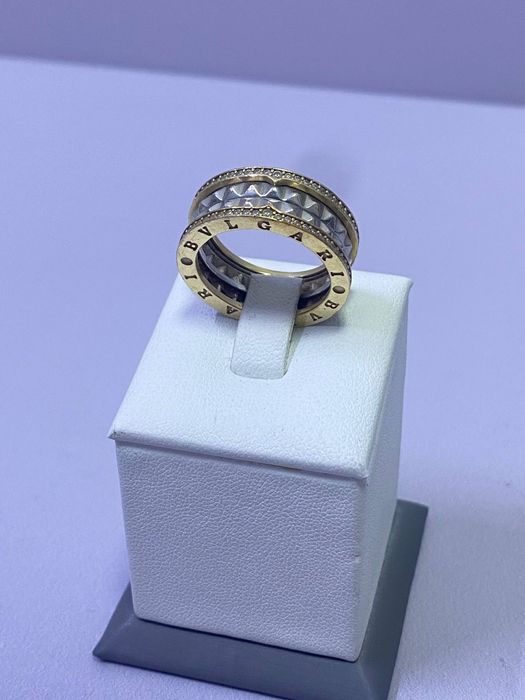 Кольцо с камнями ст26012