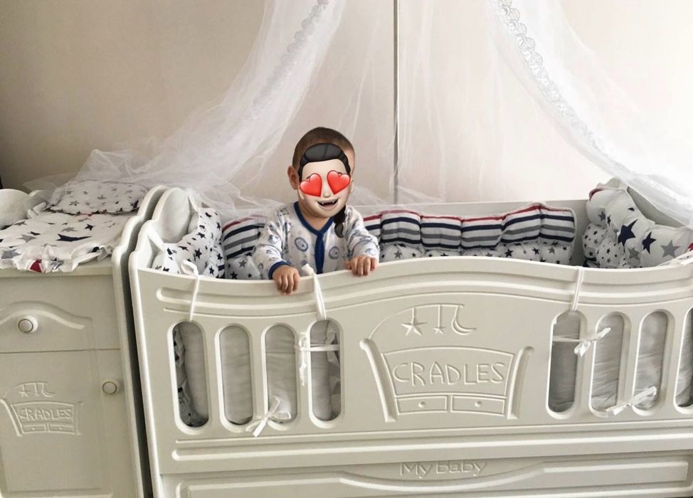 Детская кровать белая,для девочек и мальчиков