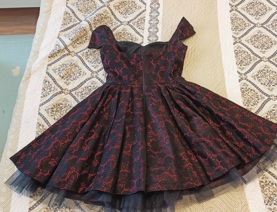 Rochiță  Artista ,eleganta, pentru dama ,măsura 38