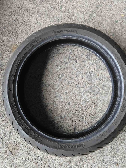 Bridgestone Battlax s22 Гуми за мотор