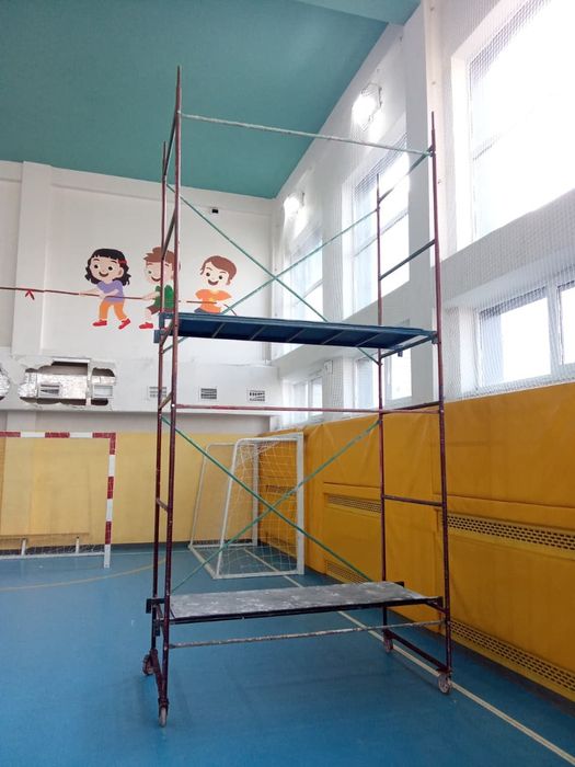 Лестницы/Стремянки/Леса в аренду