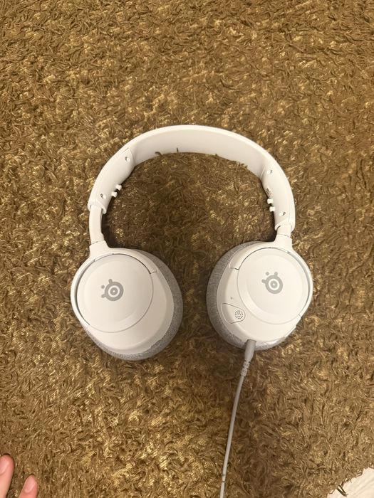 SteelSeries Arctis Nova 1