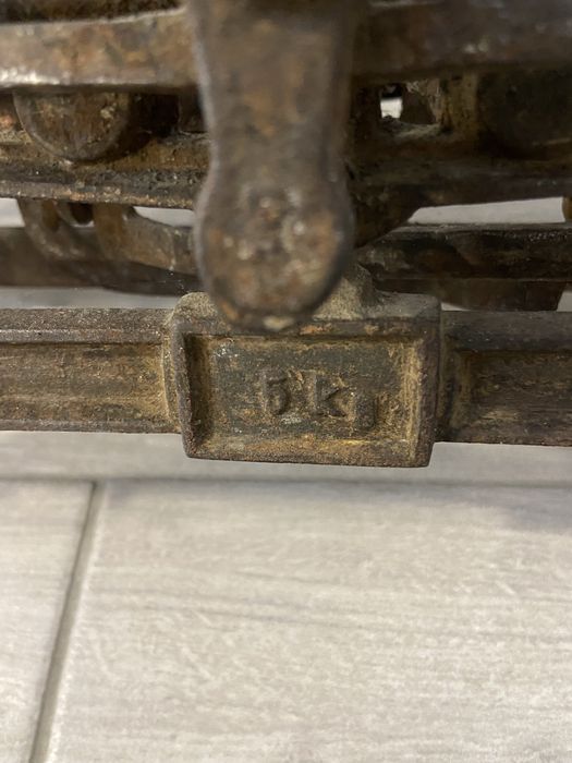 Античен кантар, 1912 г., оригинални тежести, маркиран T H B