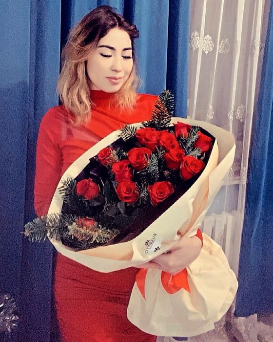 Платье красная оочень красиво смотриться