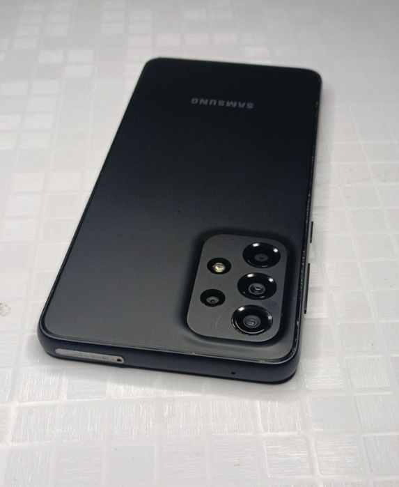 Telefon A33 sotiladi