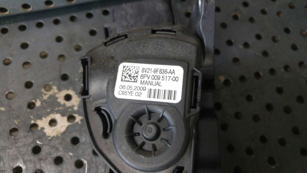 Pedala acceleratie 1.4 tdci ford fiesta 6 cb1 ccn 8v219f836aa 6pv00951700
