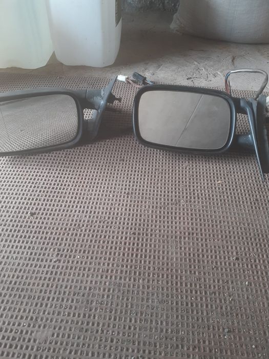 Продам электро зеркала на Пассат В-3.