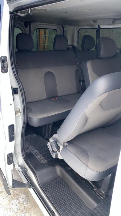 Microbuz persoane Renault Trafic 2.0-2012