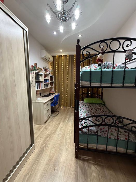 4х комнатная квартира с большим огородом на Юнусабаде-13. Анжир