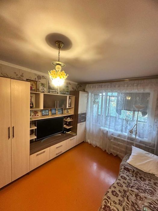 Продам 2-х комнатную квартиру ленинградского проекта