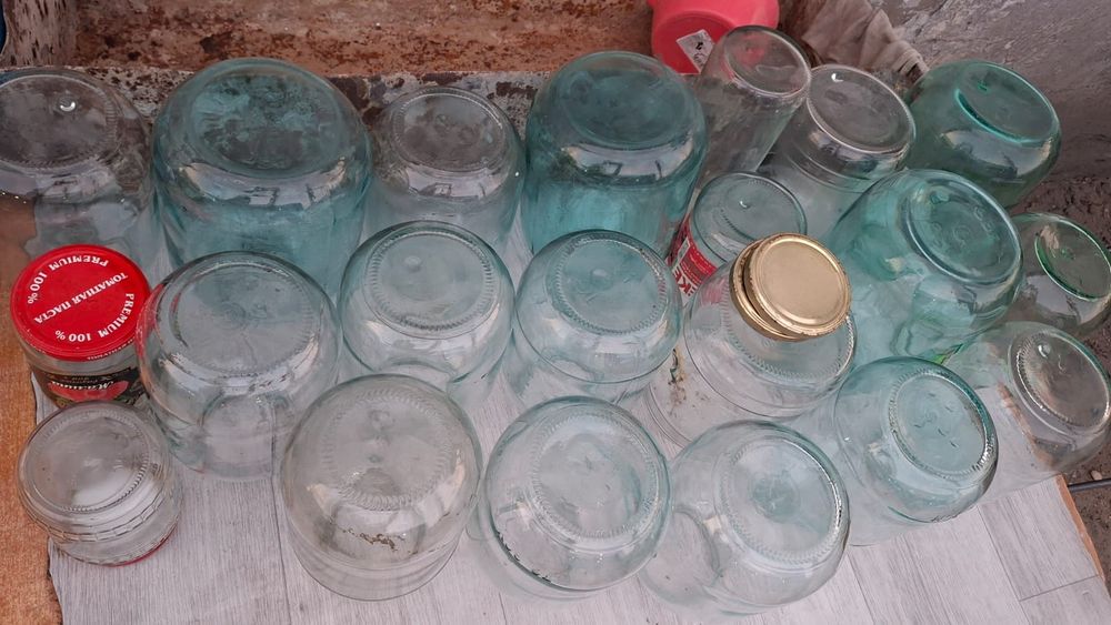 Продаю Ббанки 2-3 литра