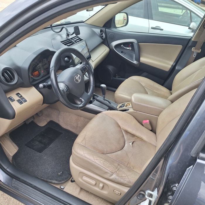 Vând Toyota rav 4