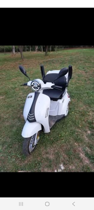 Vând triciclu electric